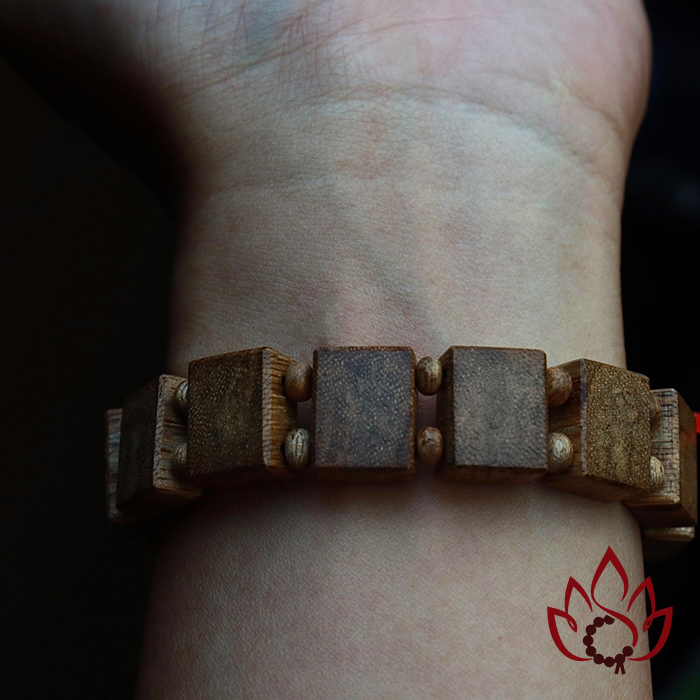 Vòng Trầm Hương Hạt Lách | Trầm Tốc Kiến Tự Nhiên Lâu Năm